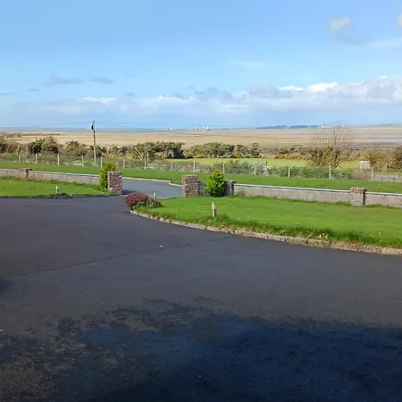 Daire Lighthouse View Tralee