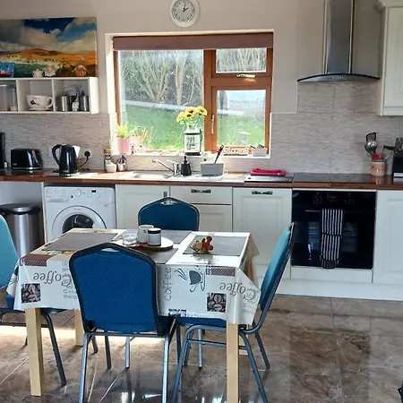 Lighthouse View * Tralee