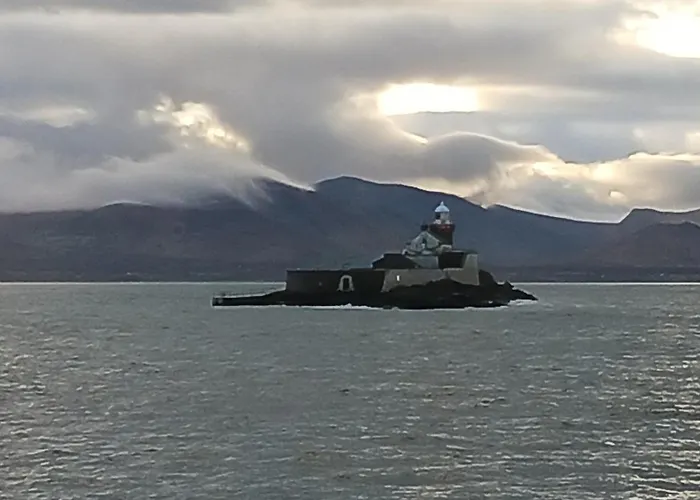 Lighthouse View 特拉利